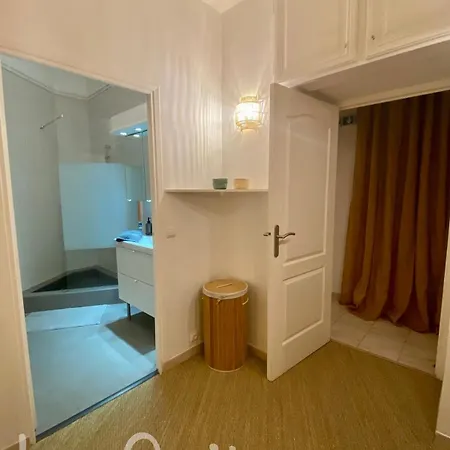Apartment La